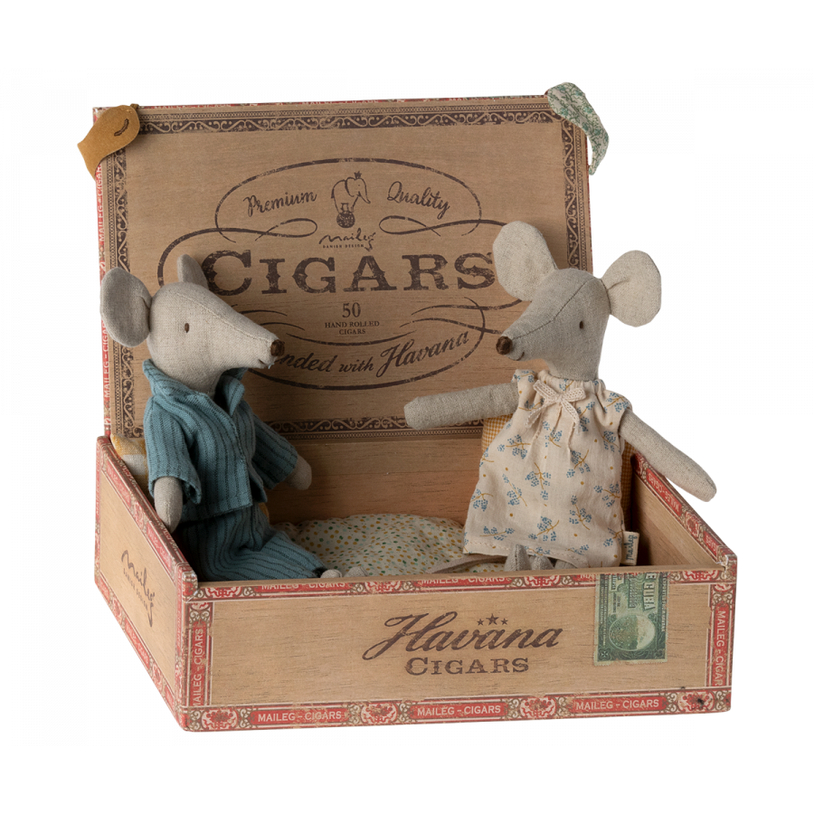 Maileg Mum and Dad Mice in Cigarbox- '23